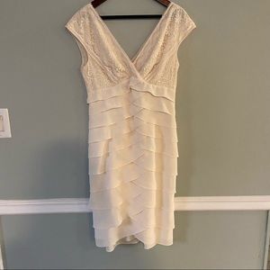 Adrianna Papell Spiegel tiered formal cocktail dress Ivory/lace/champagne sz 10